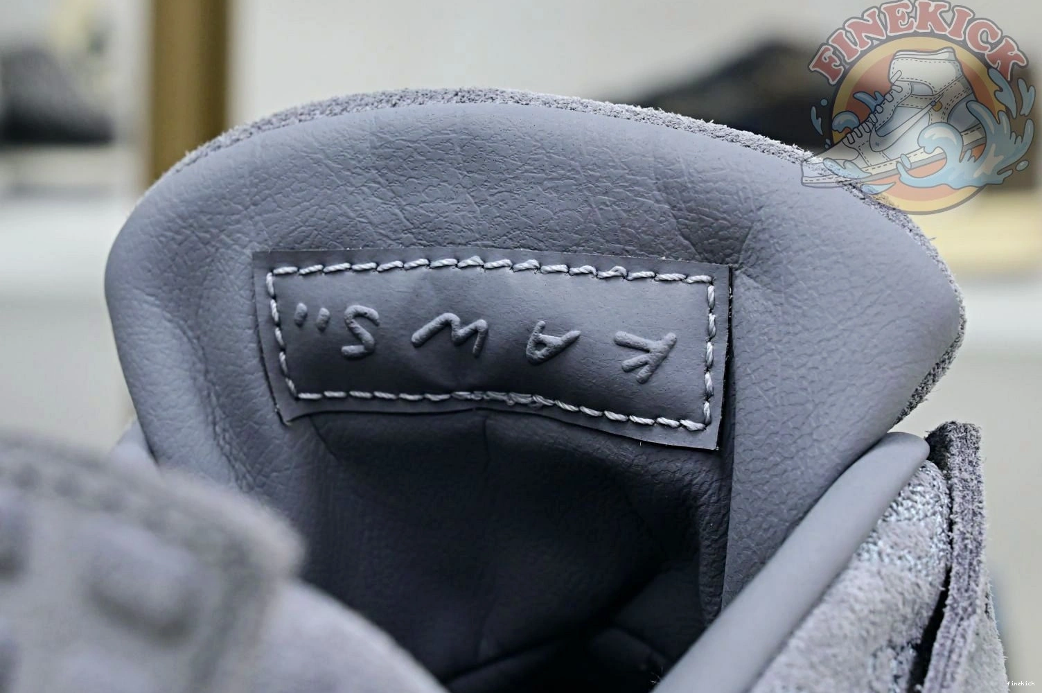 Air kaws Jordan 4 Jordan retro 0103